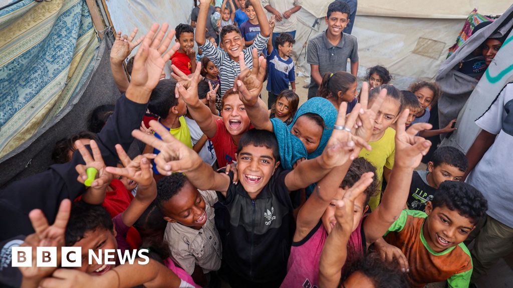 Palestinians celebrate ceasefire deal – but fear confronting grief